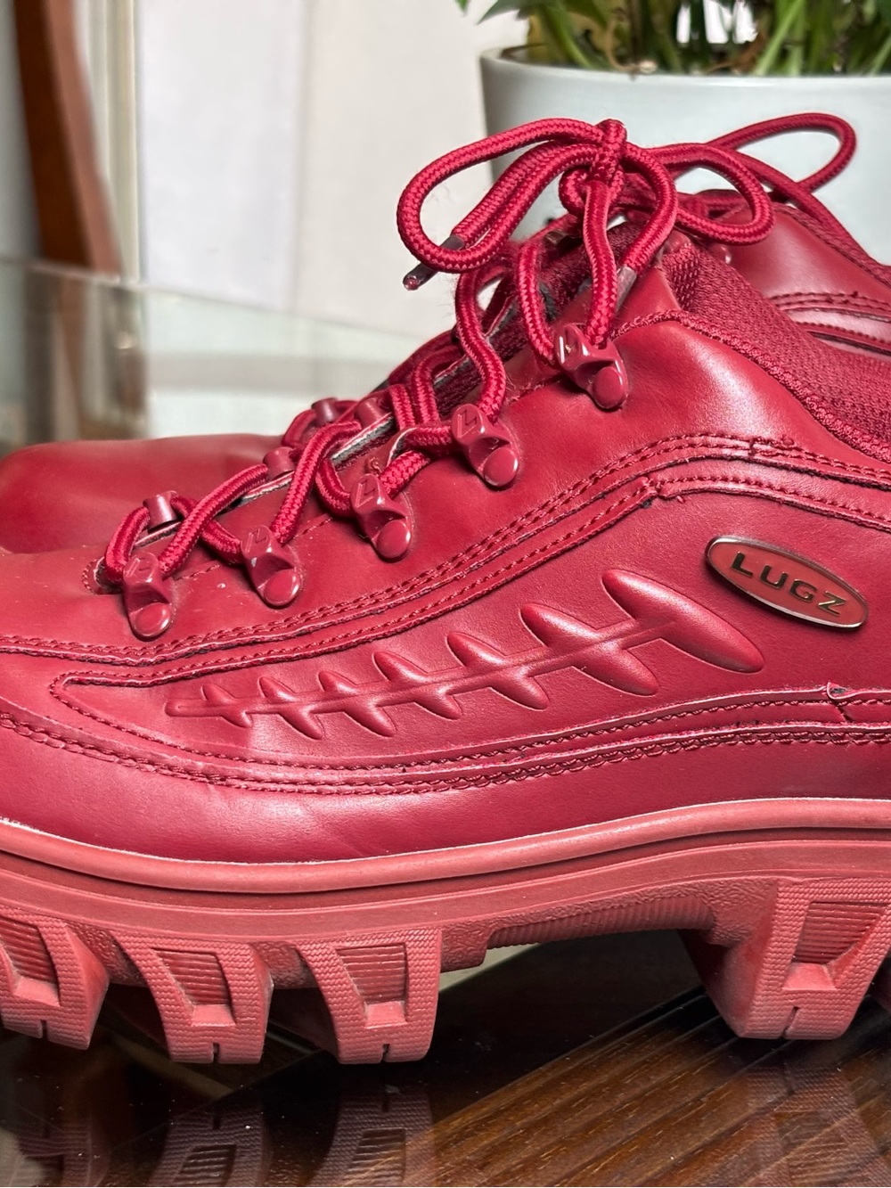 Lugz Red Platform Hiking Shoes Women’s Size 9 Chunky Lace Up Casual - Picture 4 of 15